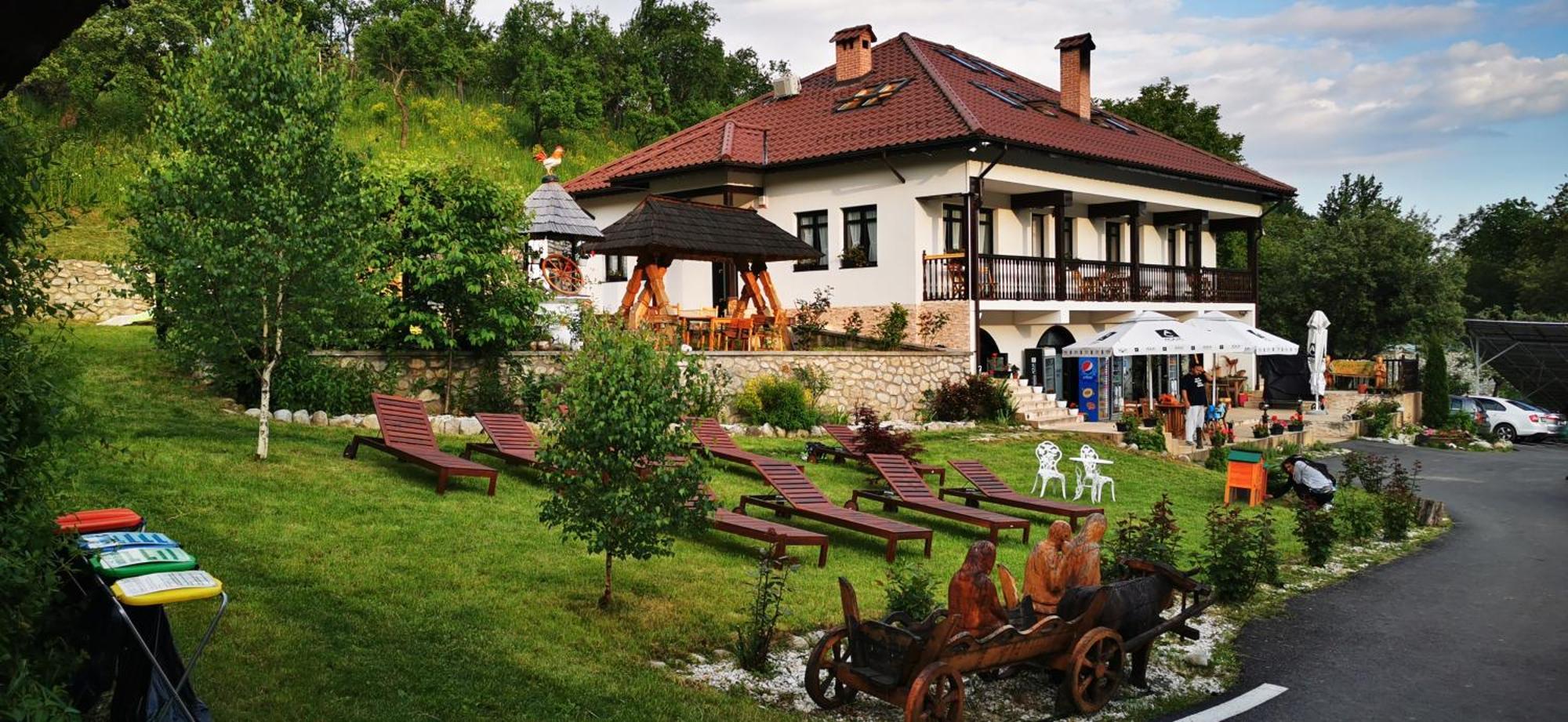 Pensiunea Agroturistica Cerna, Vaideeni, Valcea エクステリア 写真