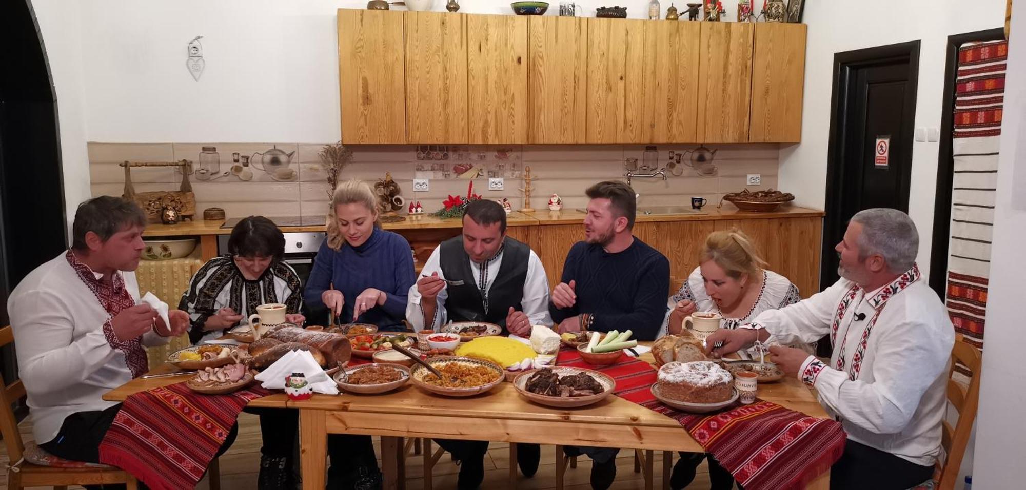 Pensiunea Agroturistica Cerna, Vaideeni, Valcea エクステリア 写真